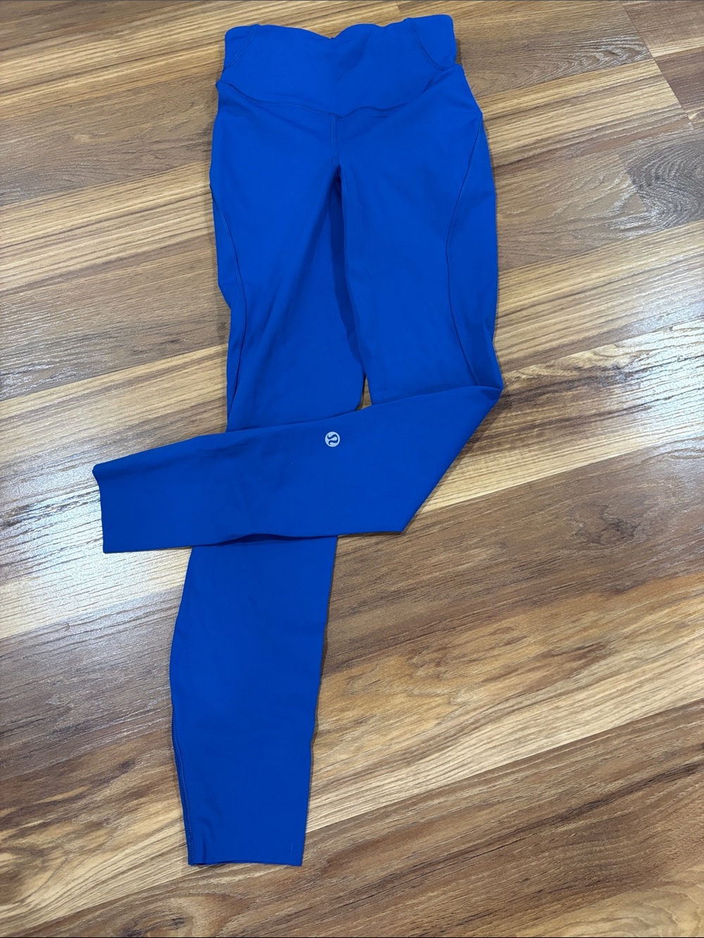 Bright Royal Blue Lululemon Align Leggings size 0 woman’s or 10/12 girls NWOT